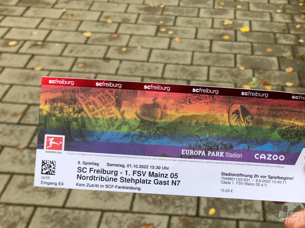 Eintrittskarte in Regenbogenfarben